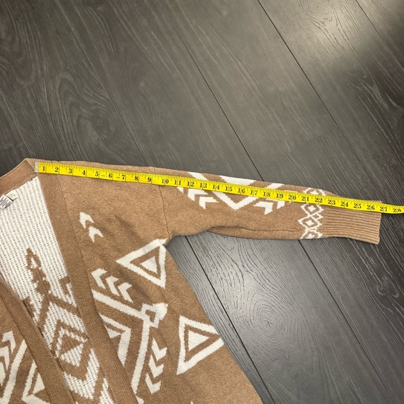 Ruby Moon - Patterned Cardigan - Picture 4 of 7